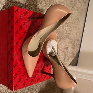 Guess “Carrie” heels